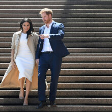 Στο ντοκιμαντέρ του Netflix ο πρίγκιπας Χάρι και η Μέγκαν Μαρκλ εξαπολύουν επίθεση στη βασιλική οικογένεια