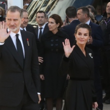 Ο Βασιλιάς Φίλιππος και Η Βασίλισσα Λετίθια της Ισπανίας στην κηδεία του Κωνστνατίνου Β΄