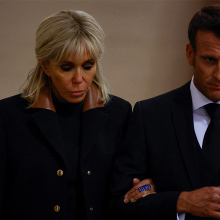 Ο Εμανουέλ Μακρόν με τη σύζυγό του Μπριζίτ