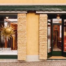 Jacquemus: Το νέο Pop-Up store του σχεδιαστή στη λίμνη Κόμο της Ιταλίας  