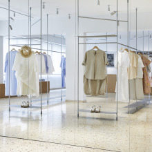 Η διαχρονικότητα συναντά το μοντέρνο design στο πιο ξεχωριστό concept store της Πλάκας 