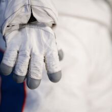 Η Prada σχεδιάζει διαστημικές στολές