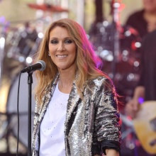 Η Celine Dion έκανε μια σπάνια εμφάνιση μετά από 3,5 χρόνια σε συναυλία της Katy Perry 