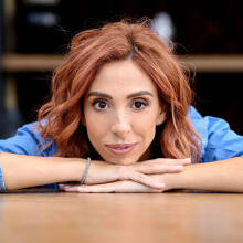 Έλενα Χαραλαμπούδη, «5’ minute mom, Ημερολόγιο 2024», εκδόσεις Παπαδόπουλος.