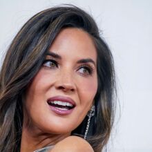 Ολίβια Μαν: Δείχνει ημίγυμνη τα σημάδια της διπλής μαστεκτομής και στέλνει μήνυμα κατά του καρκίνου