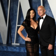 Ο Τζεφ Μπέζος με την Λόρεν Σάντσεζ