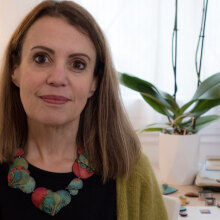 Anarina Anar: Τα εντυπωσιακά χειροποίητα κοσμήματα της Αγγελικής Καραμανλάκη