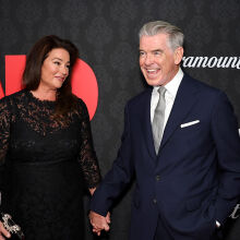 Πιρς Μπρόσναν: Η σύζυγος του έχασε περίπου 45 κιλά και έκλεψε την παράσταση