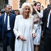 Kαμίλα: Φόρεσε ξανά το νυφικό της για την 20ή επέτειο του γάμου με τον Κάρολο