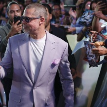 Ο Μπραντ Πιτ απαντά για το αν είχε γκέι εμπειρία 