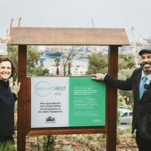 Alessandra Delfini- Country Managing Director της L’Oréal Hellas, Γιάννης Λαγουδάκος - Δήμαρχος Περάματος