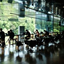 Coffee omakase: Όταν η Ιαπωνία μετατρέπει τον καφέ σε τελετουργία