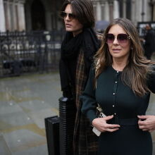 Ελίζαμπεθ Χάρλεϊ: Mε δάκρυα στο δικαστήριο κατά της Daily Mail