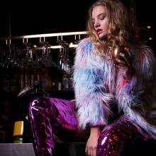 Glamoratti: Πώς η πολυτέλεια των ’80s στα ρούχα γίνεται ξανά cool το 2026