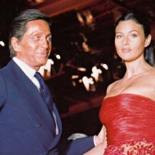 Η Μόνικα Μπελούτσι αποχαιρετά τον Βαλεντίνο: «Σπουδαίος καλλιτέχνης και ξεχωριστός άνθρωπος»