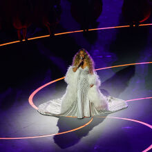 Η Μαράια Κάρεϊ άνοιξε με το «Volare» την τελετή έναρξης των Χειμερινών Ολυμπιακών Αγώνων 