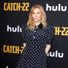 «Σταματήστε να με στοχοποιείτε»: Η Κόρτνεϊ Λαβ επιτίθεται στον Ντέιβ Γκρολ και ζητά να «μαζέψει» τους φαν του