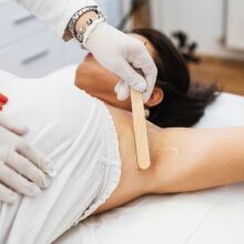 Γιατί έχουμε τρίχες στις μασχάλες και στα γεννητικά όργανα; Η απάντηση είναι πιο περίεργη απ’ όσο φαντάζεστε