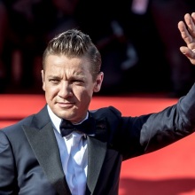 Τζέρεμι Ρένερ