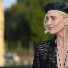 Η Σαρλίζ Θερόν