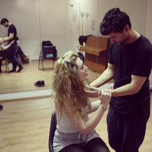 Η ερωτική σχέση ενός νεαρού ζευγαριού  γίνεται «πεδίο μάχης» στο Θέατρο 104