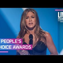 Jennifer Aniston Pays Tribute to "Friends" in Iconic PCAs Speech | E! People’s Choice Awards