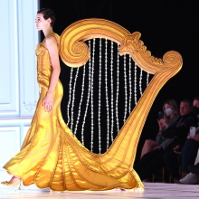 Σύνολο του Moschino