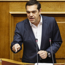 Ο Τσίπρας πάει Παρίσι για βράβευση