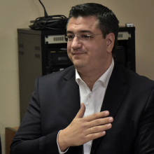 Απόστολος Τζιτζικώστας