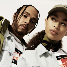 Ο Tommy Hilfiger αποκαλύπτει την TommyXLewis 