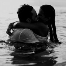 beach-black-and-white-couple-1001445.jpg