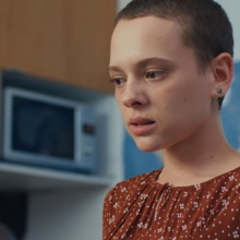 Η Σίρα Χάας στη σειρά Unorthodox