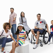 ​Η Tommy Hilfiger, η οποία ανήκει στην PVH Corp. [NYSE: PVH], ανακοινώνει τη συλλογή Tommy Hilfiger Adaptive, μια καινοτόμα συλλογή ρούχων που έχει σχεδιαστεί για να διευκολύνει το ντύσιμο ενηλίκων και παιδιών με αναπηρία. 