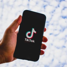 Το Tik Tok σκέφτεται να απαγορεύσει η αμερικανική κυβέρνηση