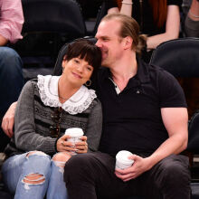 Ντέιβιντ Χάρμπορ & Λίλι Άλεν παντρεύτηκαν με κουμπάρο τον Έλβις