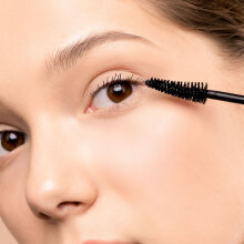 Κοντινή φωτογραφία σε γυναικείο πρόσωπο