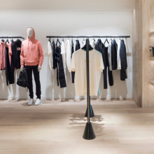 Το γαλλικό brand Sandro και η πρώτη του boutique στο Golden Hall