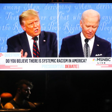 Στιγμιότυπο από το ντιμπέιτ Τραμπ-Μπάιντεν για τις προεδρικές εκλογές στις ΗΠΑ