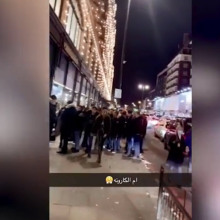 Λονδίνο: Απίστευτος συνωστισμός και καβγάδες έξω από τα Harrods 