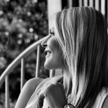 Τζένη Μπαλατσινού