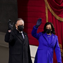 Η Κάμαλα Χάρις με τον σύζυγό της, Νταγκ Έμχοφ