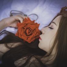 Τι δεν πρέπει να κάνεις στα μαλλιά σου πριν κοιμηθείς