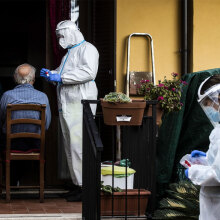 Κορωνοϊός στην Ιταλία - Έλεγχοι με rapid test σε οίκο ευγηρίας
