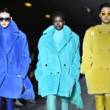 Γιατί όλες φοράνε μονόχρωμα σύνολα;