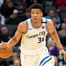 Γιάννης Αντετοκούνμπο