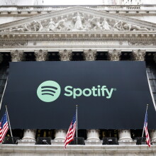 Μουσικοί ζητούν «δικαιοσύνη» στις αμοιβές από το Spotify 