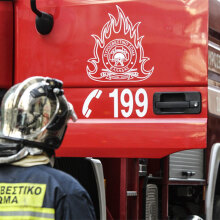 Πυροσβέστης (ΦΩΤΟ ΑΡΧΕΙΟΥ) - Νεκρός άνδρας στα Βριλήσσια σε σπίτι όπου εκδηλώθηκε πυρκαγιά