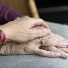 Ηλικιωμένη (ΦΩΤΟ ΑΡΧΕΙΟΥ) - Γυναίκα 101 ετών στον Βόλο νίκησε τον κορωνοϊό