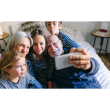 Facebook Get Digital: Oδηγοί, πόροι και ένας κύκλος δωρεάν σεμιναρίων που οργανώνονται από το Χαμόγελο του Παιδιού για την ανάπτυξη των απαιτούμενων δεξιοτήτων.