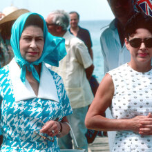 Η βασίλισσα Ελισάβετ και η πριγκίπισσα Μαργαρίτα στο νησί Μιστίκ, 1977